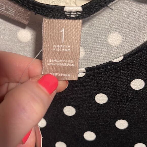 NWT- Chico’s- Black & White Polka Dot She’ll Tank Top, Size 1 - Picture 4 of 5